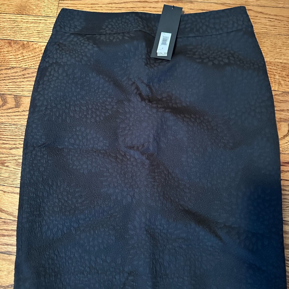Elegant Black Textured Skirt